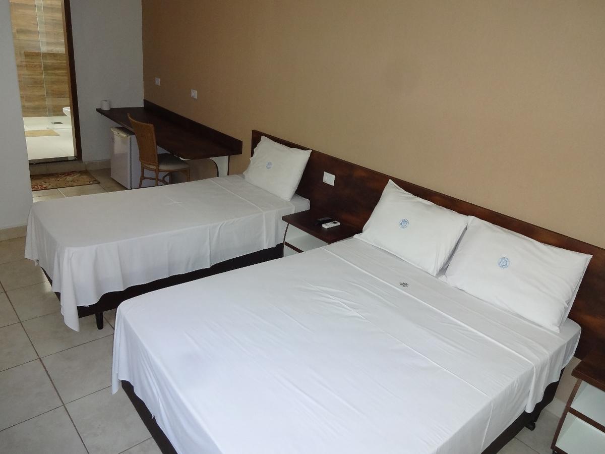 Hotel Monte Carlo Uberlândia エクステリア 写真